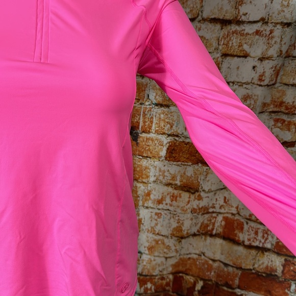Lilly Pulitzer Luxletic Marion Mesh Panel Half Zip Top UPF 50+ in Prosecco Pink - Picture 5 of 9